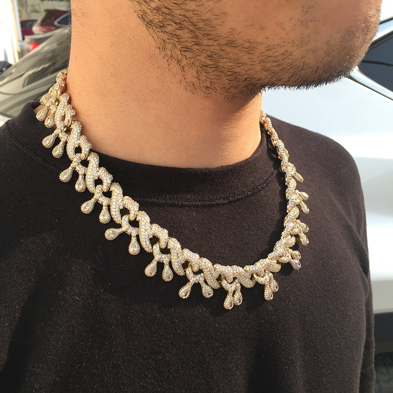 Flipping Dripping Infinity Link Chain