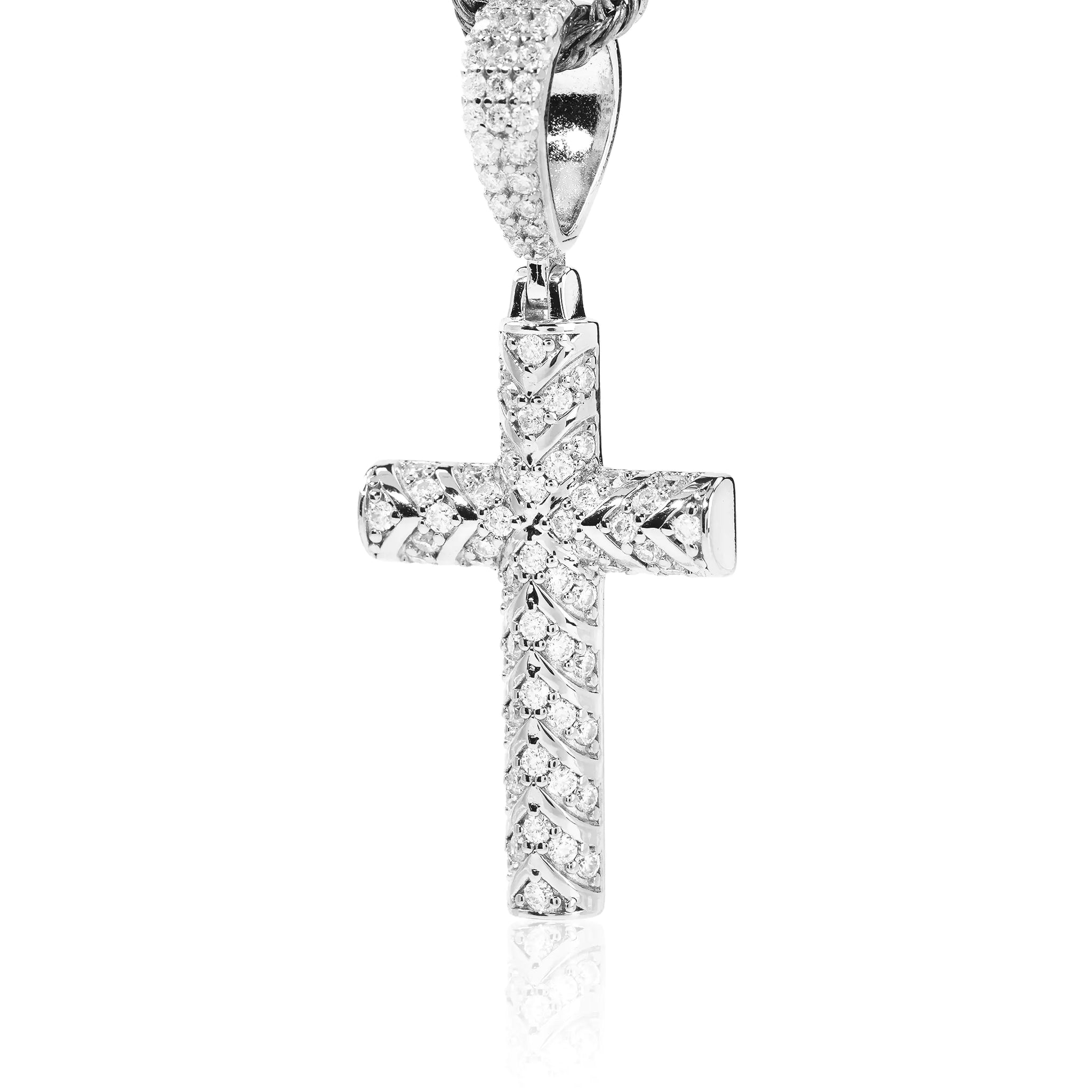 S925 Moissanite Cablee Cross Pendant