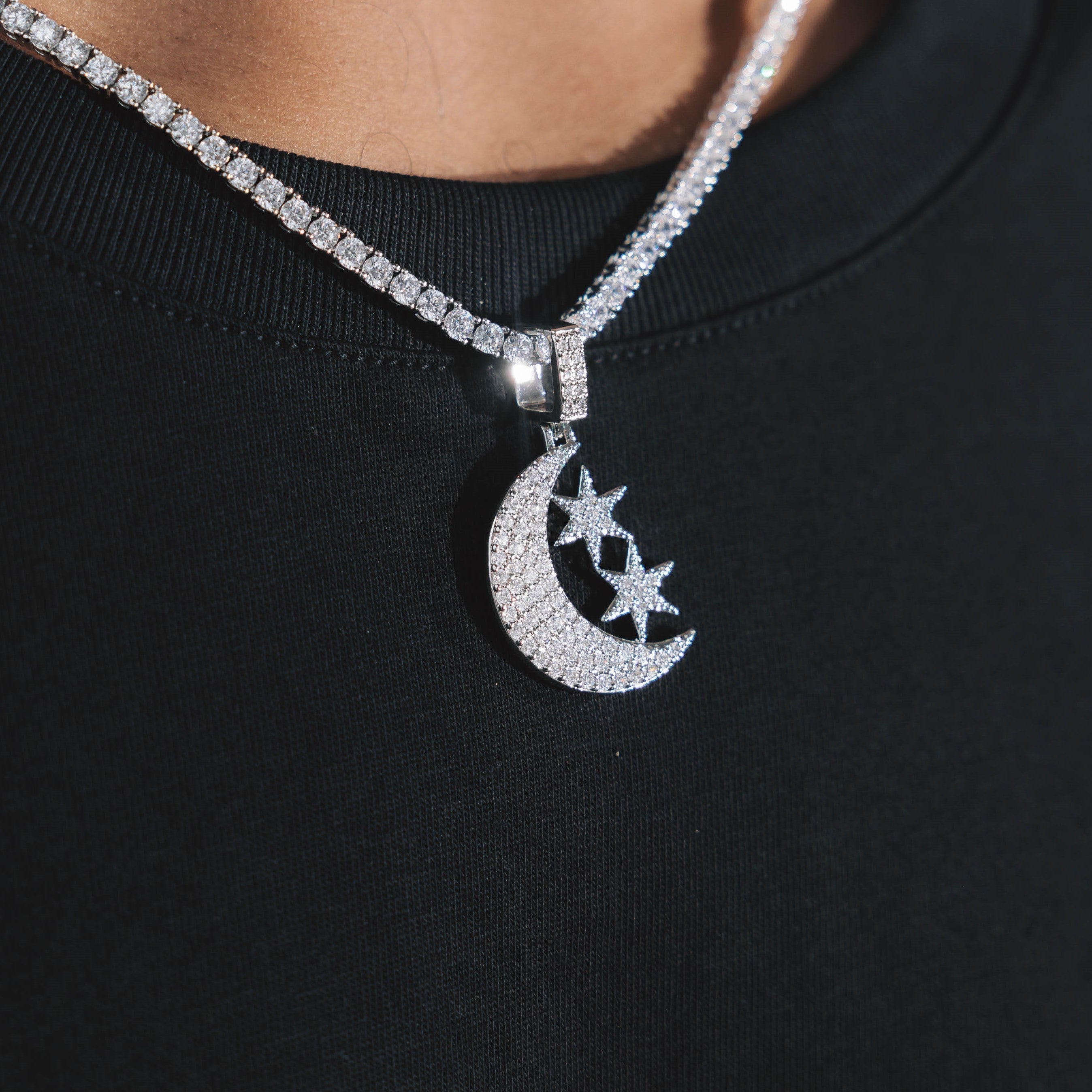 Nyx Pendant - White Gold